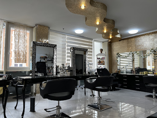Roya Beauty Palace