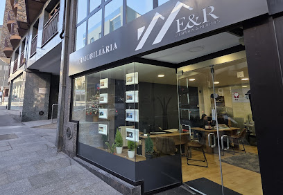 2 Experts & Realties Agència Immobiliària