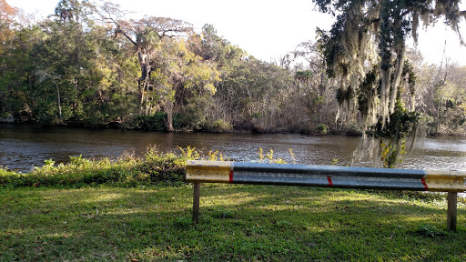 Yankeetown Fisherman's Park - Thumbnail