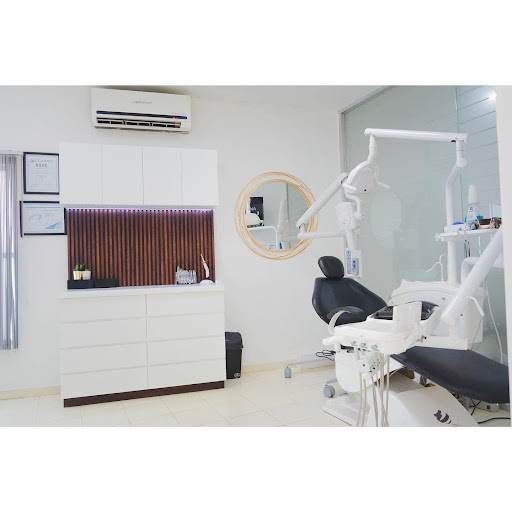 Smile Studio Vhsa by Pablo Arias Ortodoncia - Thumbnail