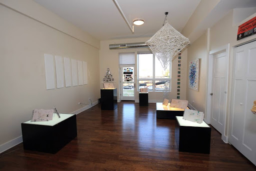 Phantom Gallery Chicago - Visual