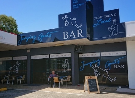 Jumping Goats Bar - Thumbnail