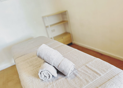 Mariko Massage Therapy Logo