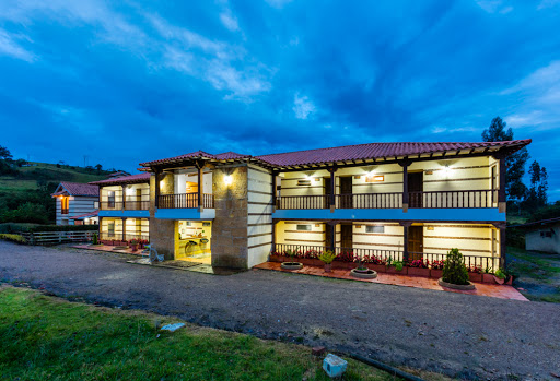 Hotel Campestre la Periquera