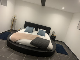 Photo n°2 de Aux Fines Bulles à Neuve-Maison (Chambre d'hôtes)