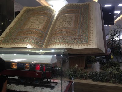 Photos of Robat Karim Railway Station