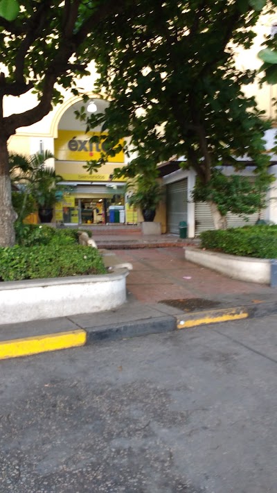 Photos of &Eacute;xito San Diego - Cartagena