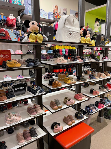Chaussures Panda (Vaudreuil) - Thumbnail