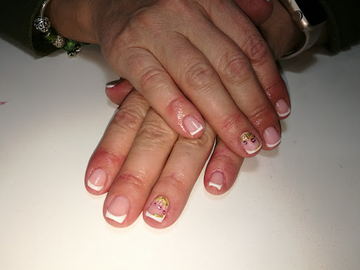 Peluquería y Estética Teva I Meva Logo