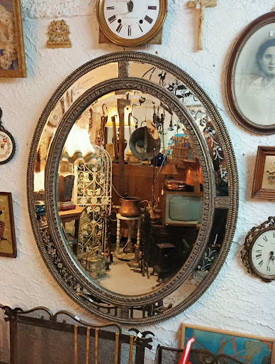 Brocante chez Corinne - Thumbnail