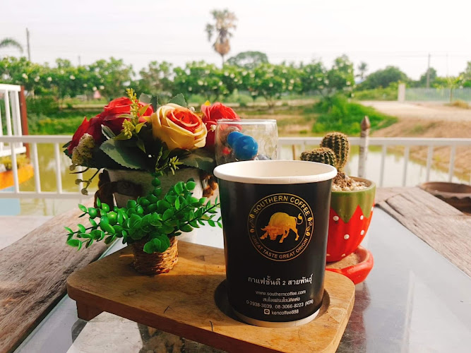 คาเฟ่ริมสระ บ้านคุณปู่