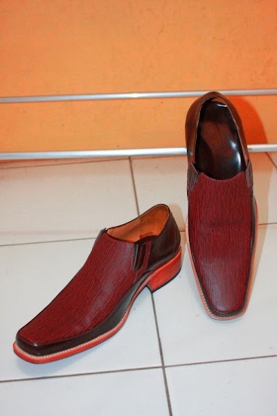 Photos of Sepatu Cibaduyut Bandung