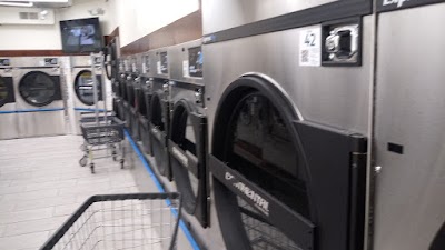 K & J Coin Laundry