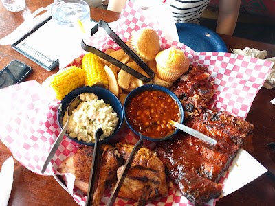 Photos of Famous Dave's Bar-B-Que