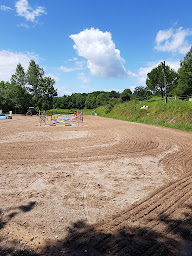 Photo n°8 de Centre Equestre La Valade à Cublac (Centre équestre)