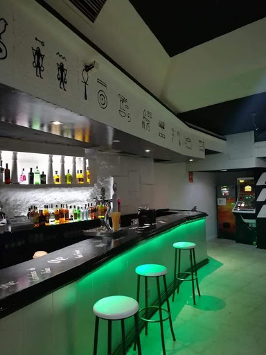 ONe Café & Bar