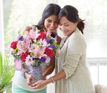 Forever Friends Floral & Gifts Inc 134 Lincoln Hwy W, New Haven, IN 46774