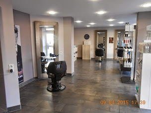 Photo n°7 de Salon Apparence Coiffure Epinal à Épinal (Salon de coiffure)