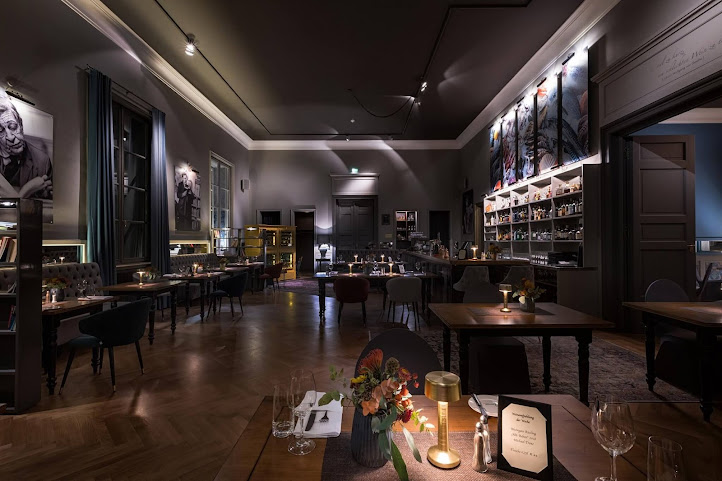 Restaurant Goldmund in the Literaturhaus by null