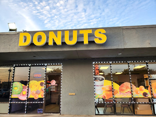 Donut King #3 - Visual