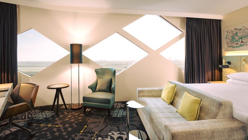 Hilton Amsterdam Airport Schiphol by null