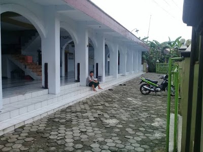 Photos of Masjid Wali Prakosa