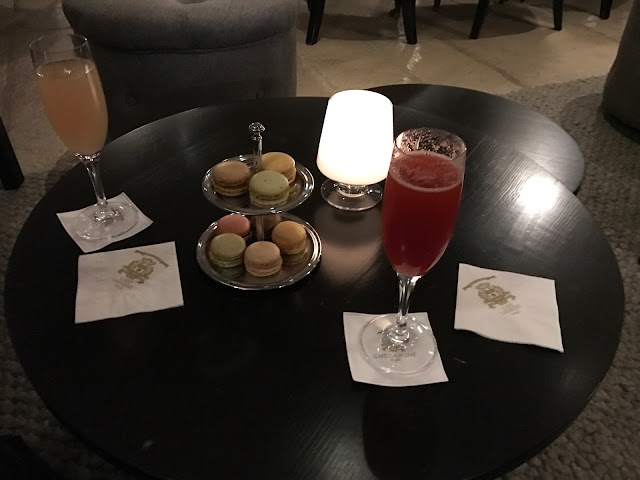 Cafe Laurent