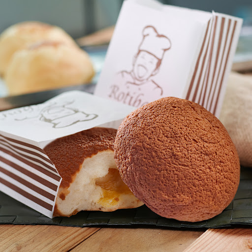 Rotiboy Senai Airport