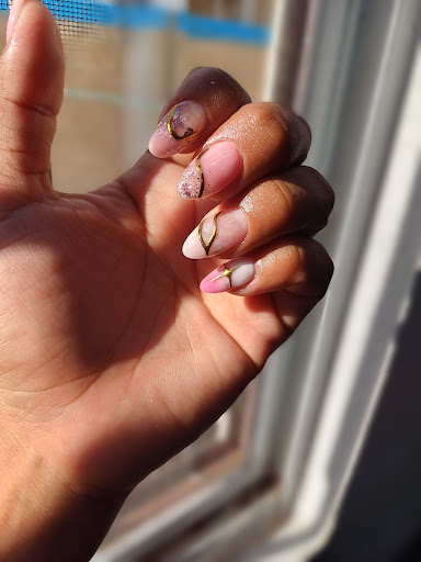 NAILS BEAUTY AILA