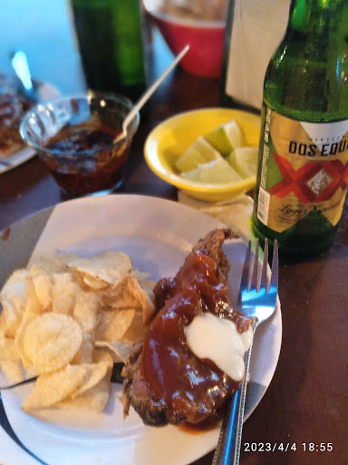 Mariscos El Ciclón Plaza - Thumbnail