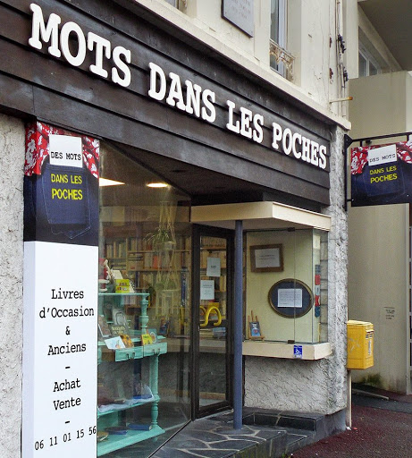 Des Mots dans Les Poches