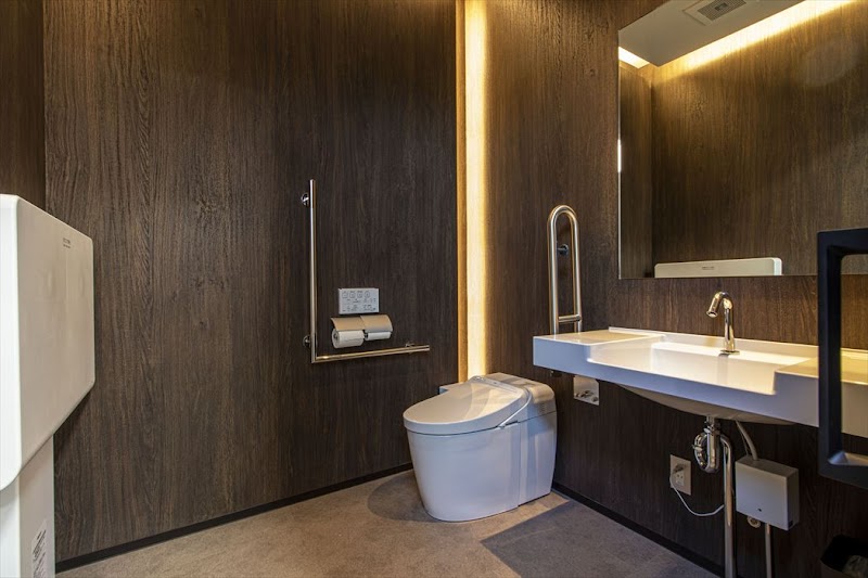 大賀薬局 小戸店