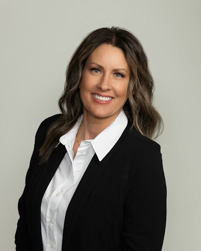 Julie Fischbach -The Experience Real Estate - Thumbnail