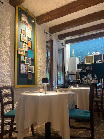 Vert Osteria Contemporanea By la rama by null