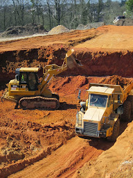 Photo n°8 de Terrassement Transport Andrieu T.T.A. à Joué-du-Bois (Société de travaux publics)