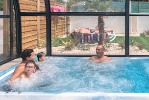 Photo n°12 de Camping Paradis Domaine Oyat à Le Fenouiller (Agence de voyages)