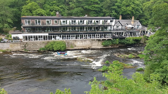 Chainbridge Hotel