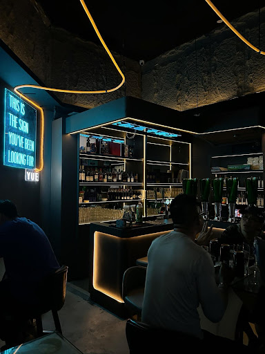 YUĒ BAR - 约吧 Gallery - Singapore