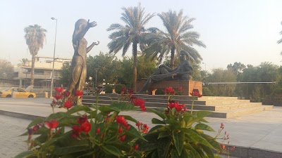Photos of Statue of Scheherazade and Shahriyar