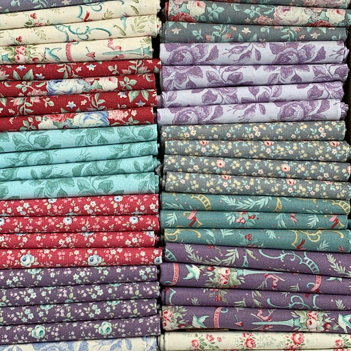 La Malle à Secrets de Camille _ Boutique de tissus patchwork, Broderie et Mercerie en Isère Gallery - France