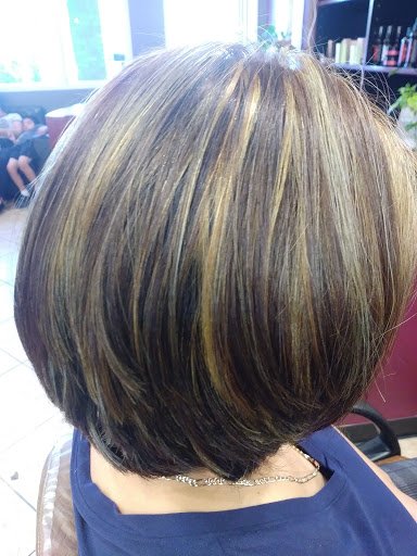 Joana’s Hair Salon - Thumbnail