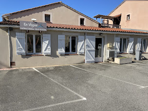 Photo n°3 de En Vogue à Lacroix-Falgarde (Salon de coiffure)