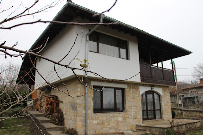 Къща за гости "Жълтица"