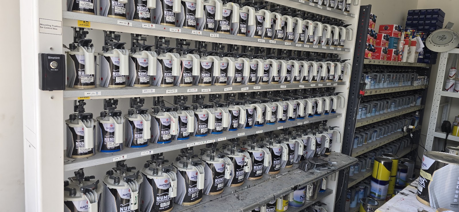 تايجر لتجارة دهانات السيارات TIGER AUTO PAINTS TRADING - صورة 2