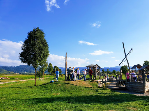 Villa artis, Franz-Köberle-Kunst- und Kulturzentrum und Café artis - Thumbnail