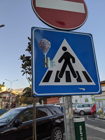 Tirana Parking - Pazari i Ri / Sheshi Avni Rustemi