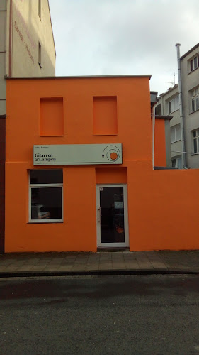 Gitarren und Lampen - Ankauf und Verkauf