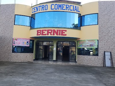 Photos of Centro Comercial Bernie