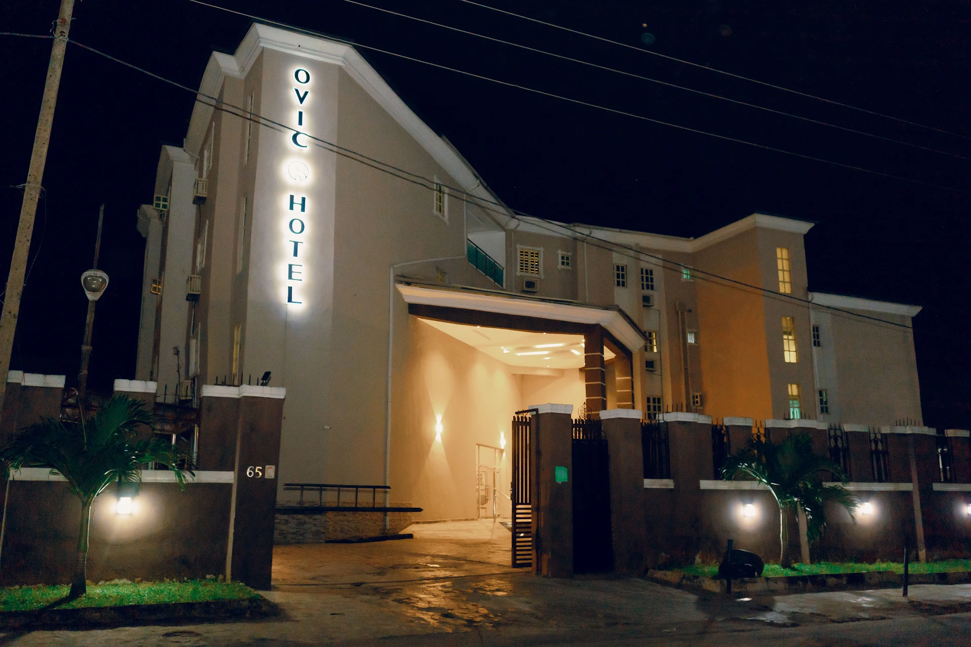 Ovic Hotel