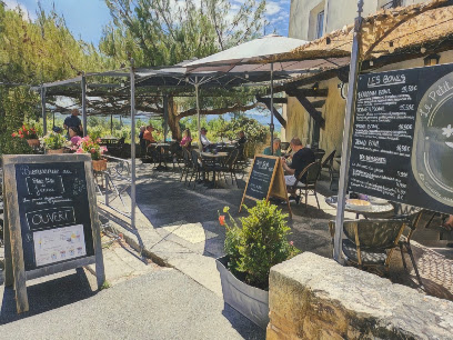 Le Petit Café de Jenna